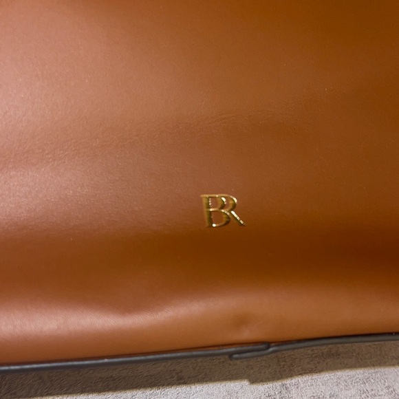 Banana Republic- Large Brown Vegan Leather Shoulder Bag - Picture 2 of 13